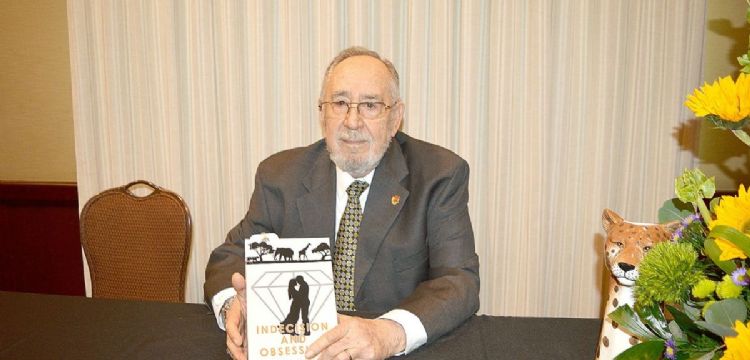 Nicolás Ferrara Mattei presenta su novela ‘Indecision and Obssesion’