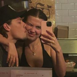 La actriz Millie Bobby Brown comparte la primera imagen de su nueva vida como mamá