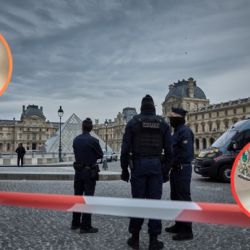 Golpe maestro en París: roban las joyas de Napoleón del Louvre en solo siete minutos