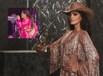 Ana Bárbara enloquece ante problemas de audio en concierto; micrófono termina en el piso | VIDEO