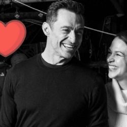 Hugh Jackman y Sutton Foster reafirman su romance; así se le vio a la pareja en una alfombra roja