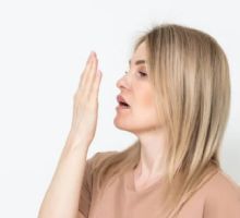 Remedios para el mal aliento; soluciones efectivas y fáciles de aplicar