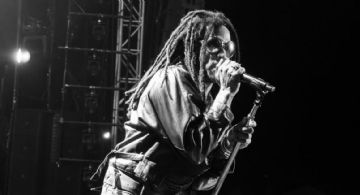 Lenny Kravitz vive momento ‘raro’ sobre el escenario; su reacción sorprende y genera aplausos