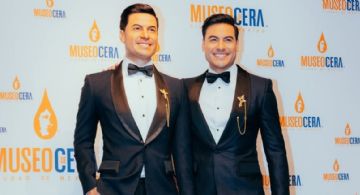 Carlos Rivera suma un nuevo reconocimiento; devela su figura en el Museo de Cera en la CDMX