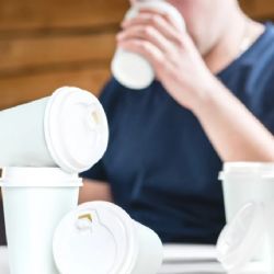 El lado oscuro de la cafeína: lo que no sabías sobre tu bebida favorita