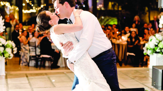 Alexis Luoma y Robert Saldaña comparten su amor infinito; se dan el 'sí' en elegante recepción