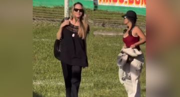 MOMENTO EXACTO en que le piden a Salma Hayek que 'saque las caguamas' durante su visita a México