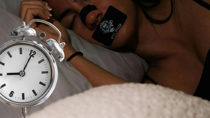 Taping y expansores nasales; qué son, cómo se usan y si realmente ayudan a dormir mejor