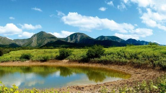 Un baño de luz entre sierras y agua tibia: rutas, qué ver y tips