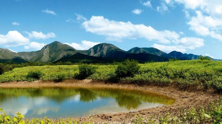 Un baño de luz entre sierras y agua tibia: rutas para atesorar