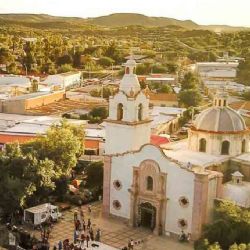 Campanas, naranjos y camino real: Las claves de un escape sonorense purificador
