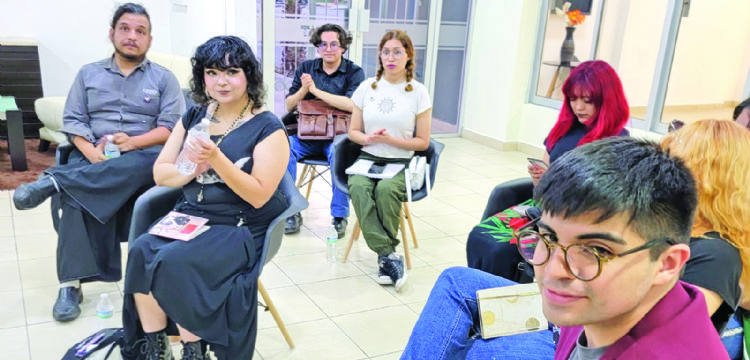 Dan voz a poemas con sensibilidad en el Espacio Cultural UAT