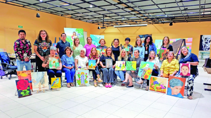 Culmina taller de artes plásticas de Melissa Vázquez