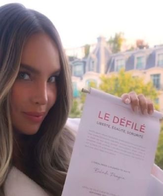 Belinda brilla en desfile en París; Renata Notni y Samadhi Zendejas también estuvieron presentes